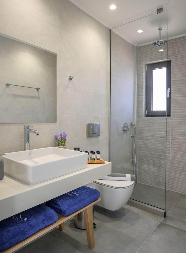 Athina Suites Luxury Suites Near The Sea Platanias Platanés Esterno foto